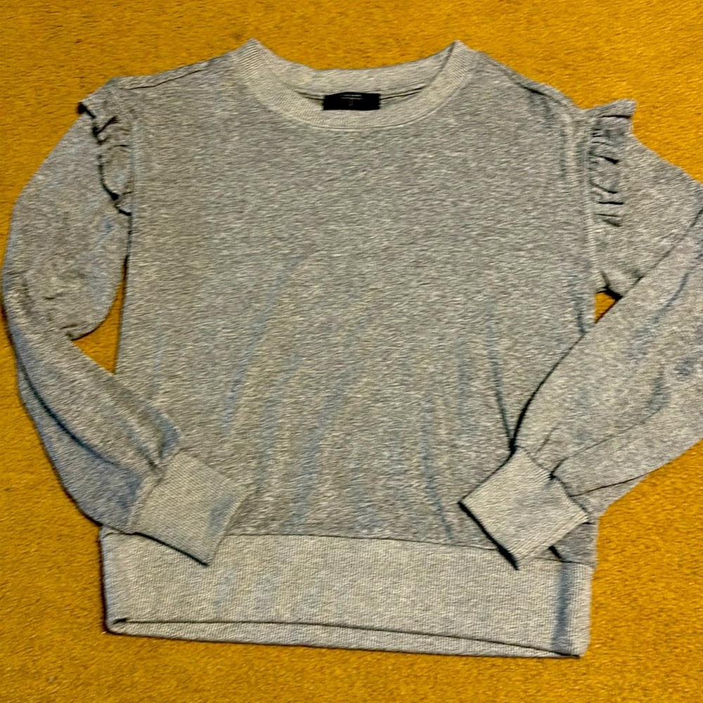Tahari grey sweater